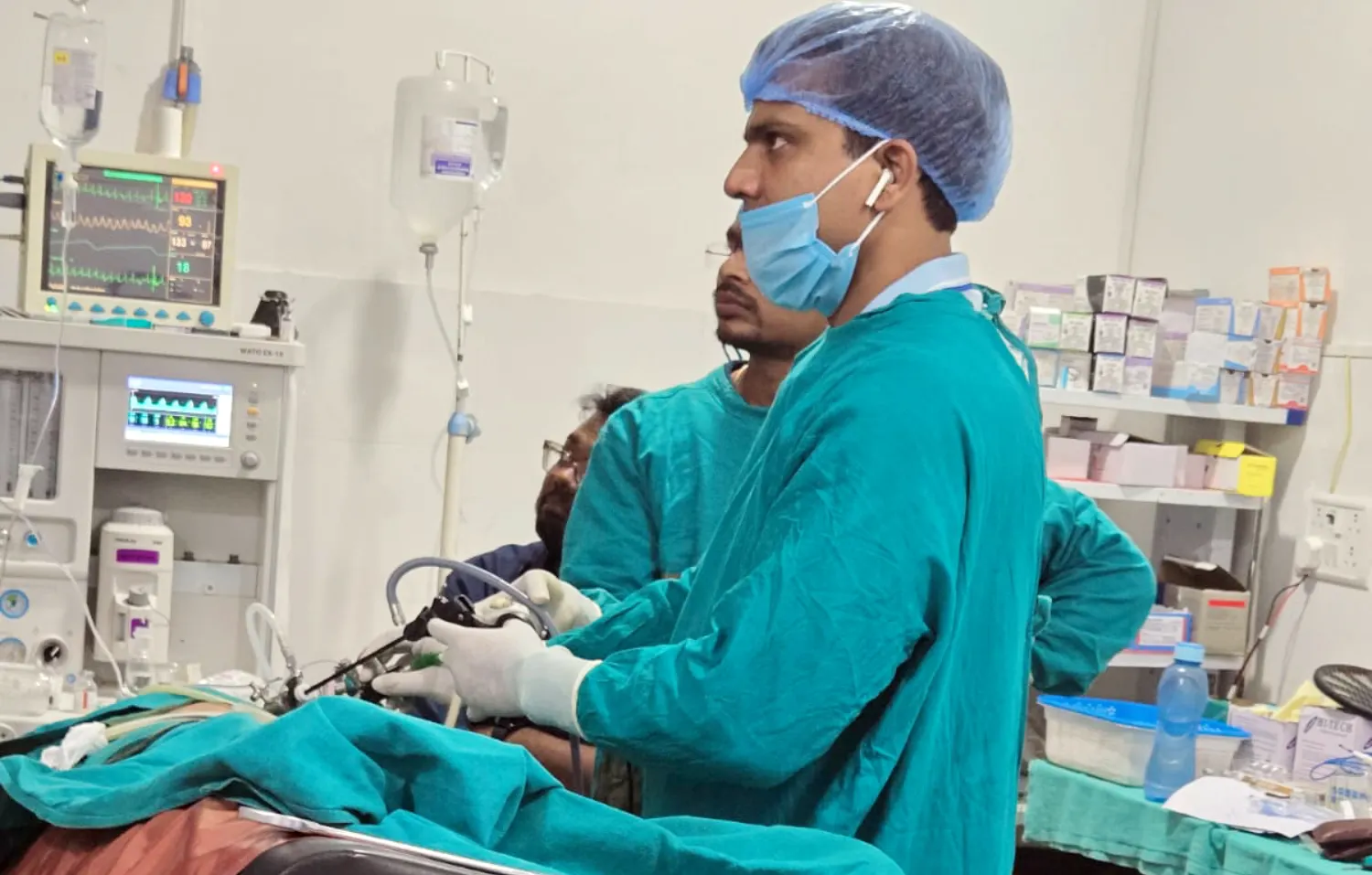 Dr. Amit Kumar conducting advanced surgery in the operation theatre at Star Multispeciality Hospital
