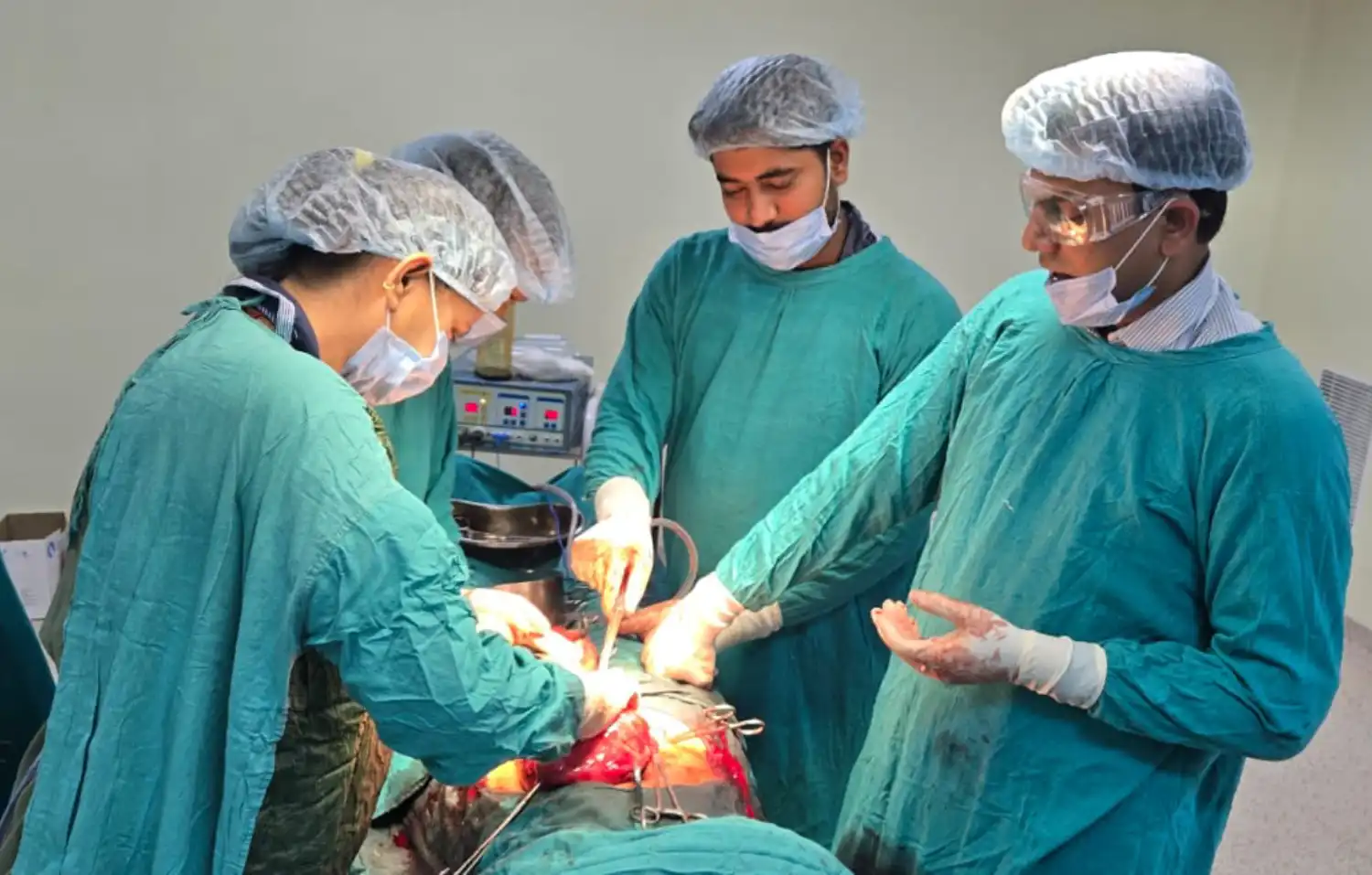 Surgical team preparing for operation at Star Multispeciality Hospital’s modern OT