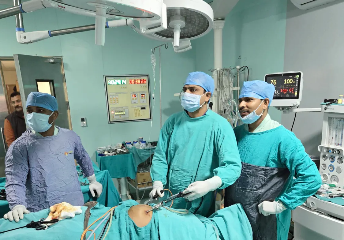 Surgical team preparing for operation at Star Multispeciality Hospital’s modern OT